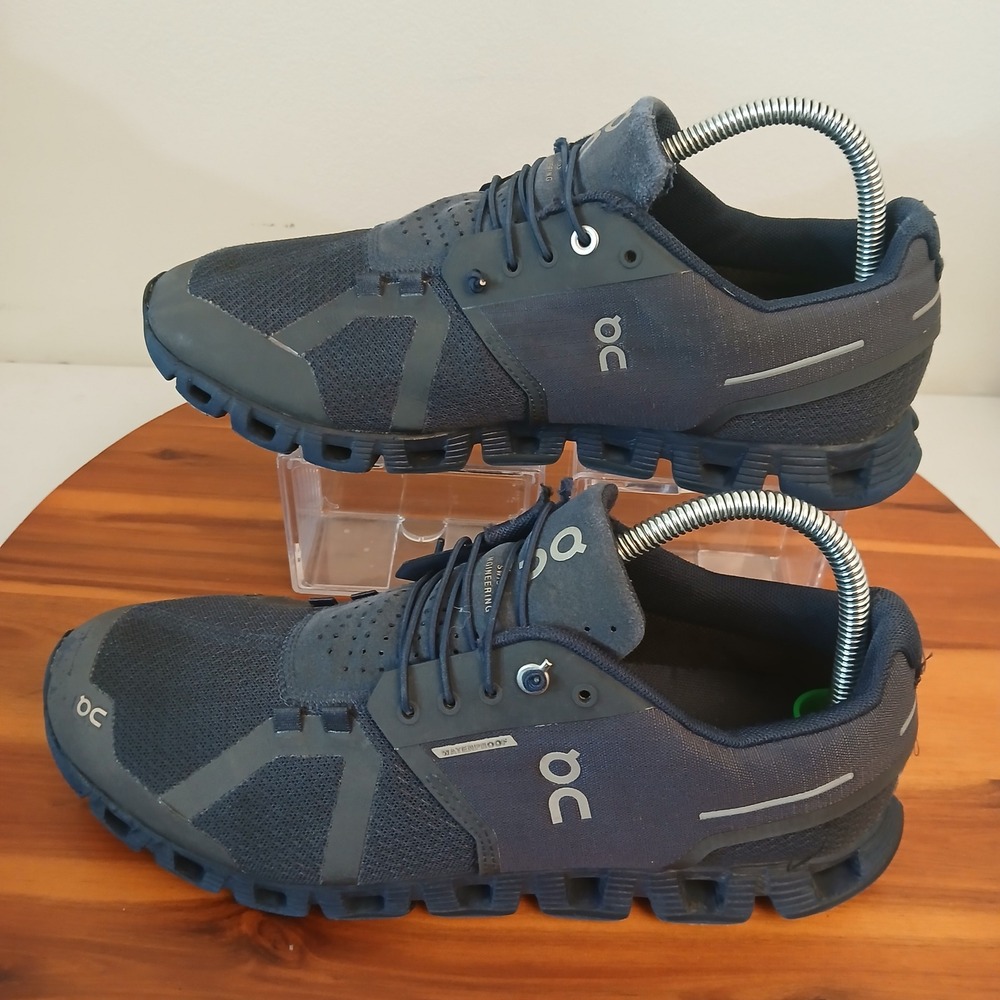 On Cloud 5 Damskie Womens 10 Navy Running Shoes Sneakers 19.99186